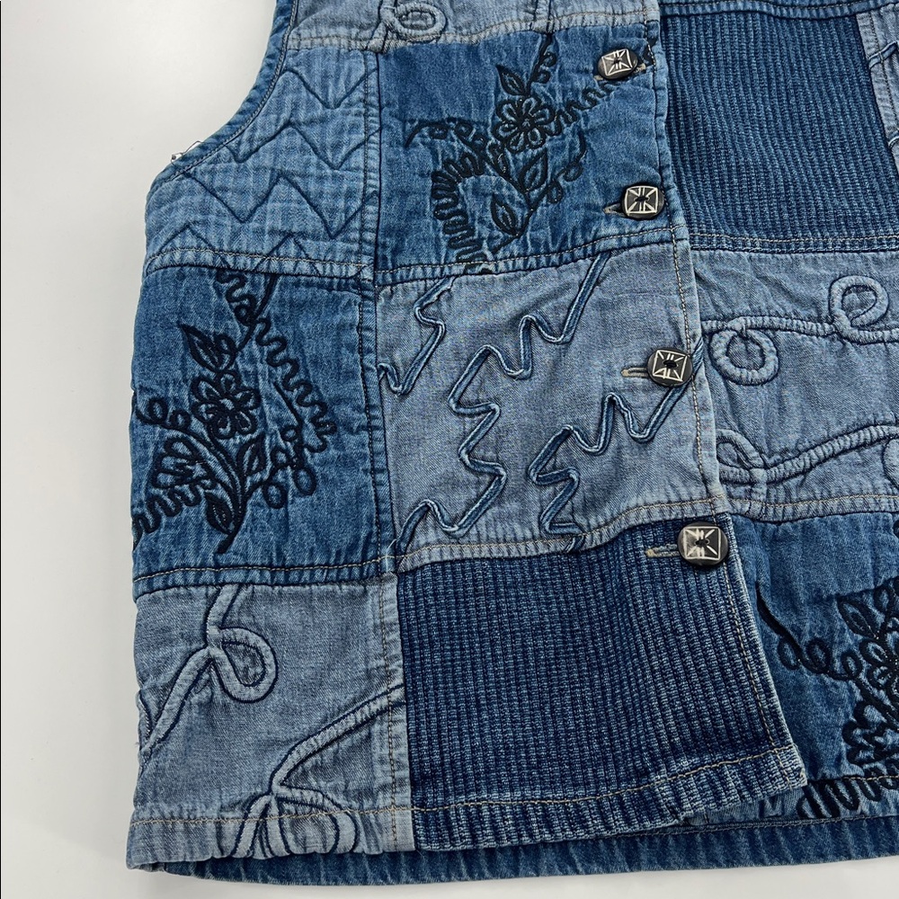 Vintage denim patchwork vest embroidered art teacher‎ eclectic grandma M - Picture 7 of 8